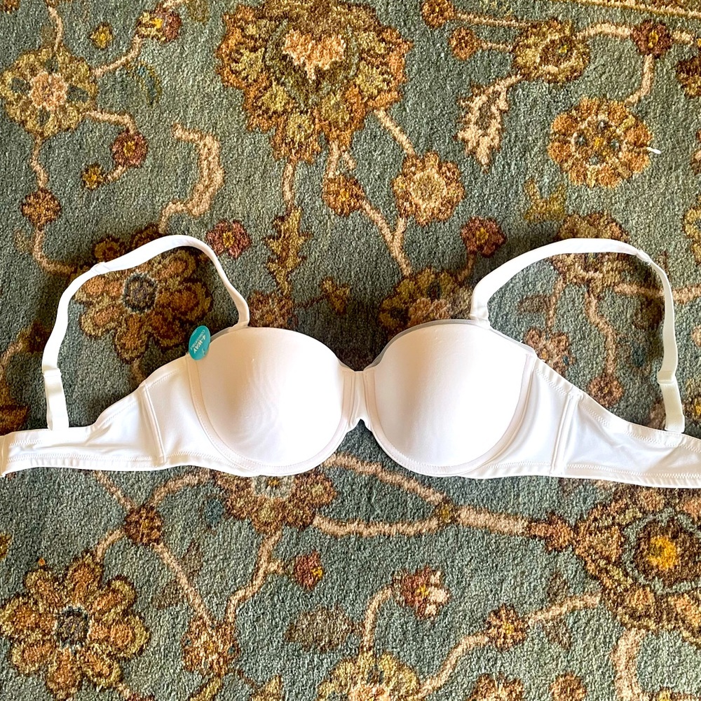 Vanity Fair Bra 36 B white. NEW w/ tags